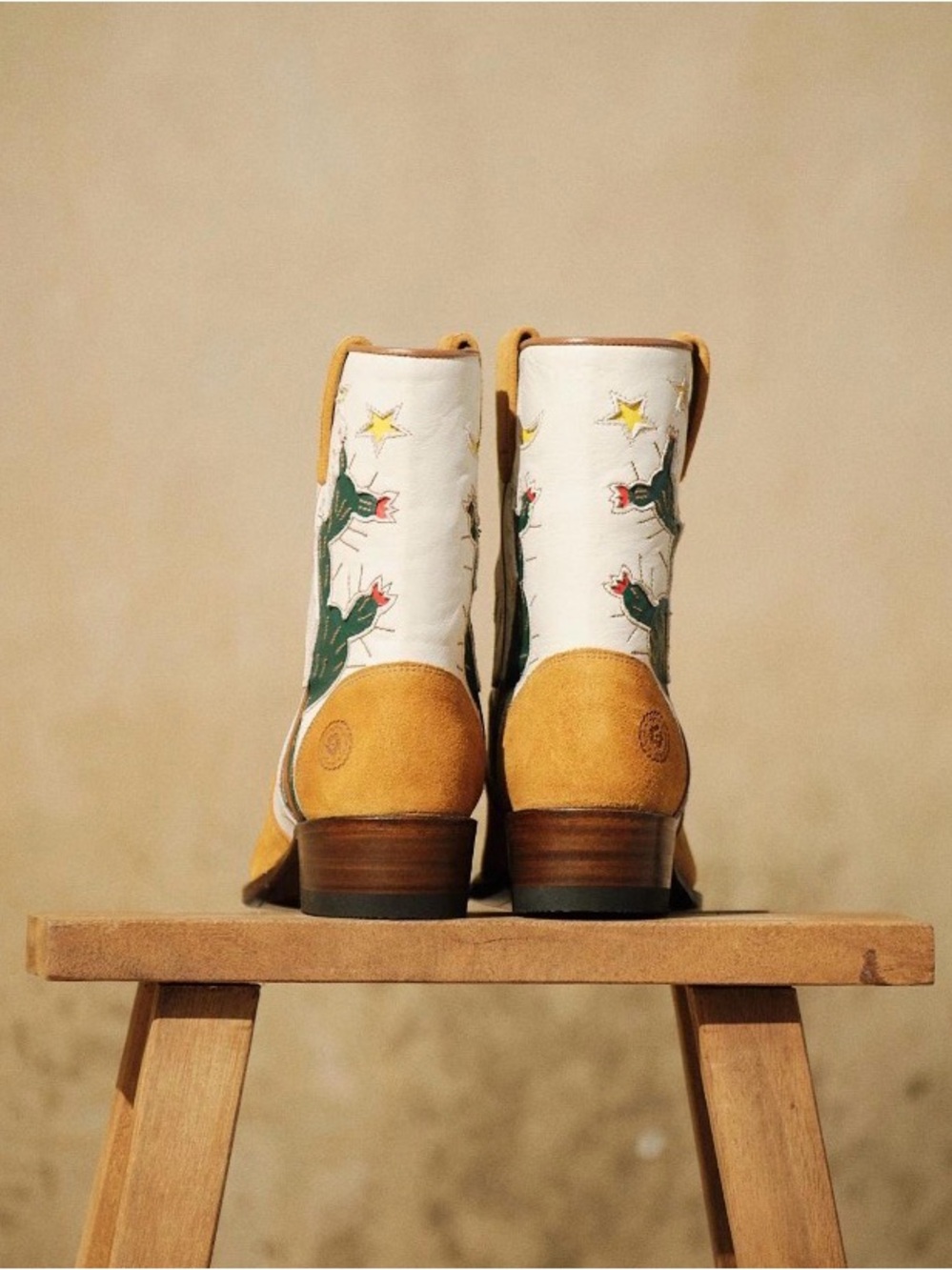 Ranch Road Archer Cactus White Tan Suede Western Cowgirl Cowboy Ankle Boots - Picture 5 of 16